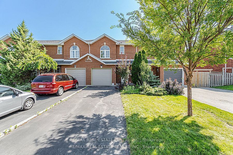 1st image of 63 Pinewoods Dr