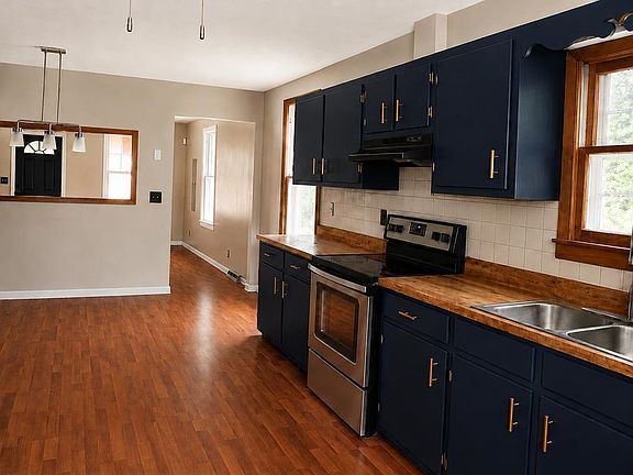 2nd image of 467 Earls Branch Rd