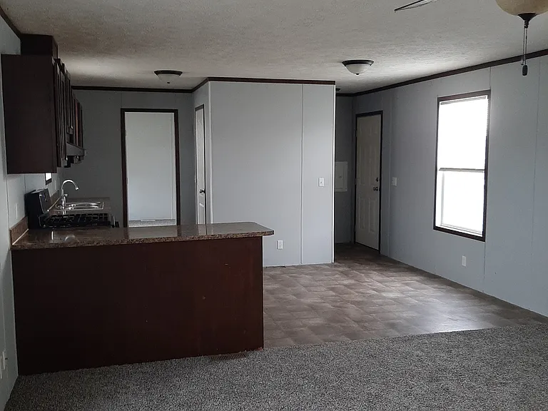 5749 Knollview Dr #5749KN — Photo 3