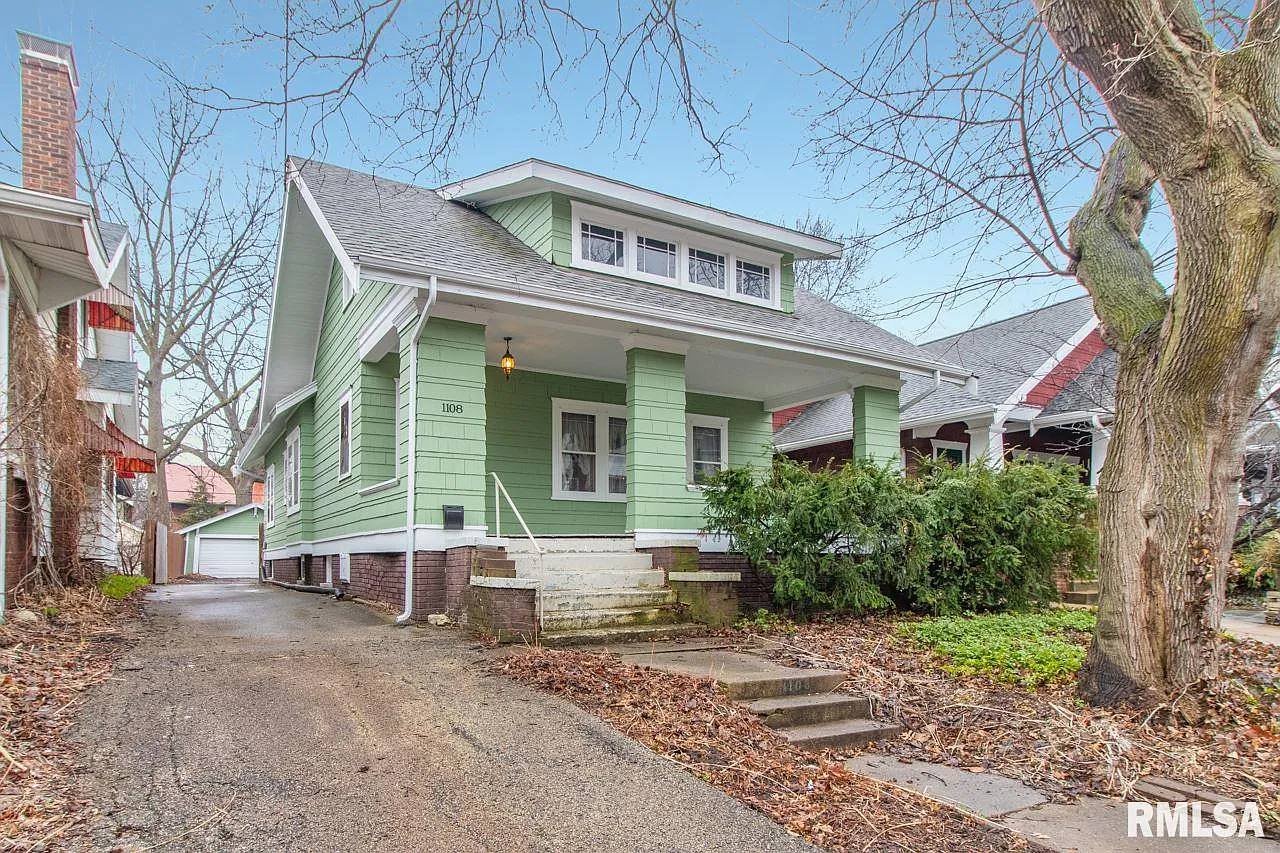 1108 N Underhill St photo 1
