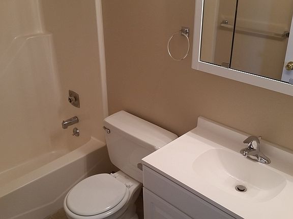 5th image of 3717 Monterey Dr #8D