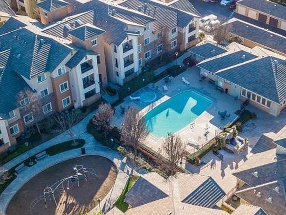 2nd image of 1360 Shady Ln APT 522