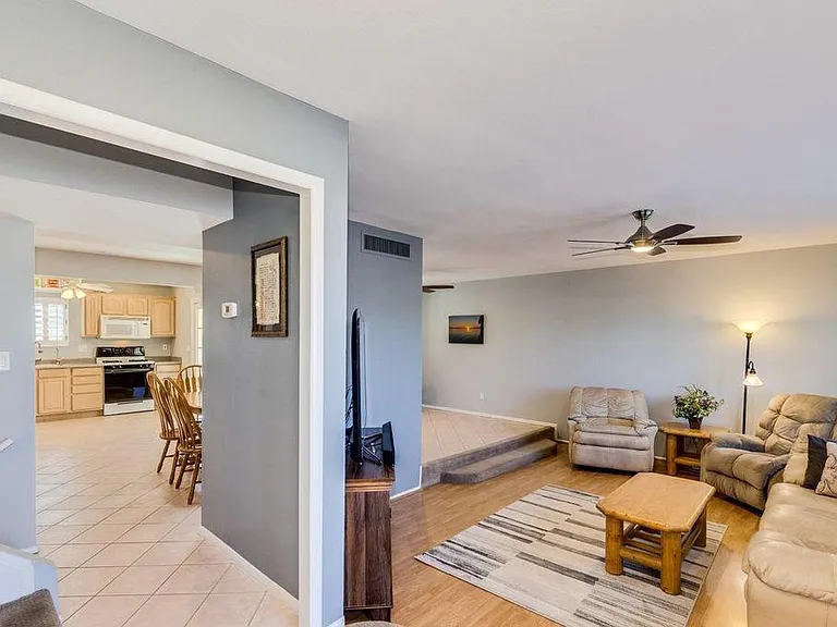 8743 E Keim Dr — Photo 4