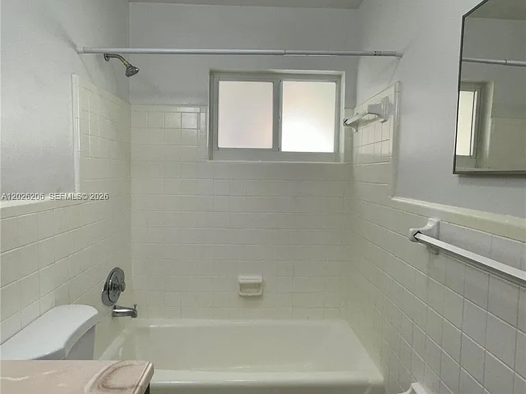 3720 NE 22nd Ave #11 — Photo 16