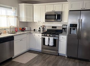 112 Peach St, Swansea, MA 02777