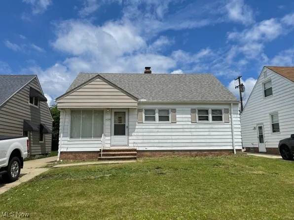 19289 Stafford Ave, Maple Heights, OH 44137