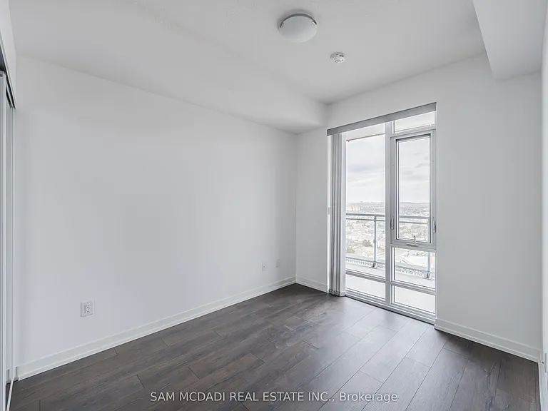 2520 Eglinton Ave W #1714 — Photo 12