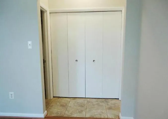 10225 Cove Ledge Ct — Photo 2