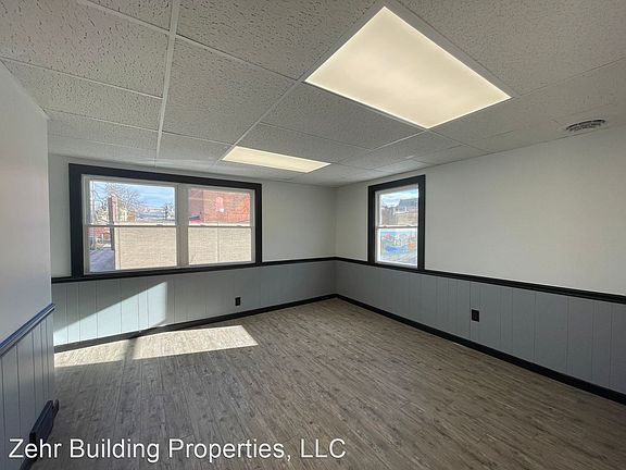 3rd image of 906 Park Ave