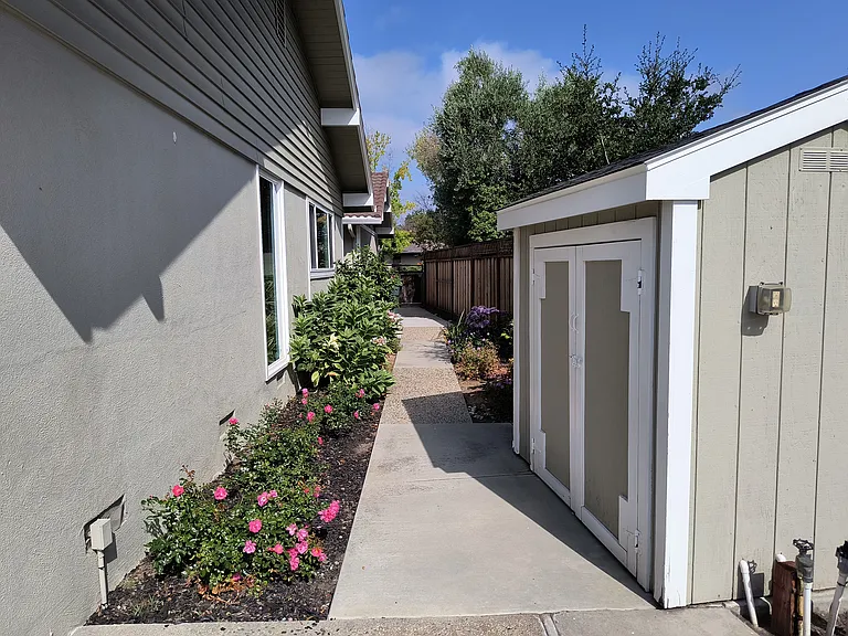 1234 Belknap Ct — Photo 39