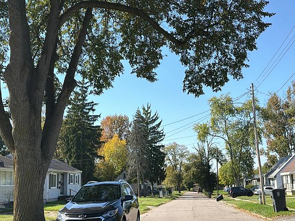 5th image of 622 W Ruth Ave