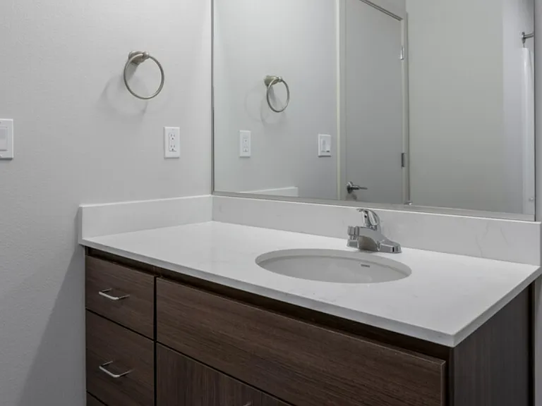 Isabelle Terrace Apartments — Photo 4