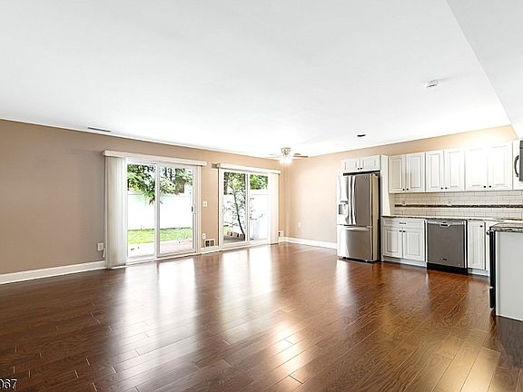 3rd image of 2219 North Ave, Unit 14