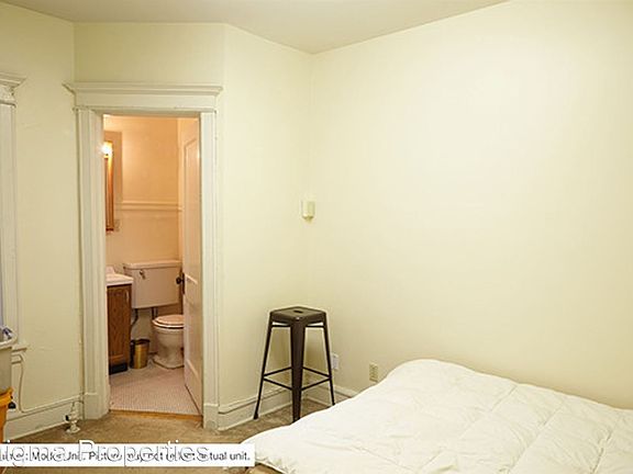 5th image of 2513 N Stowell Ave APT 21