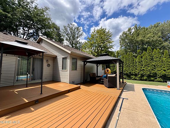 4th image of 5020 Fairgreen Dr