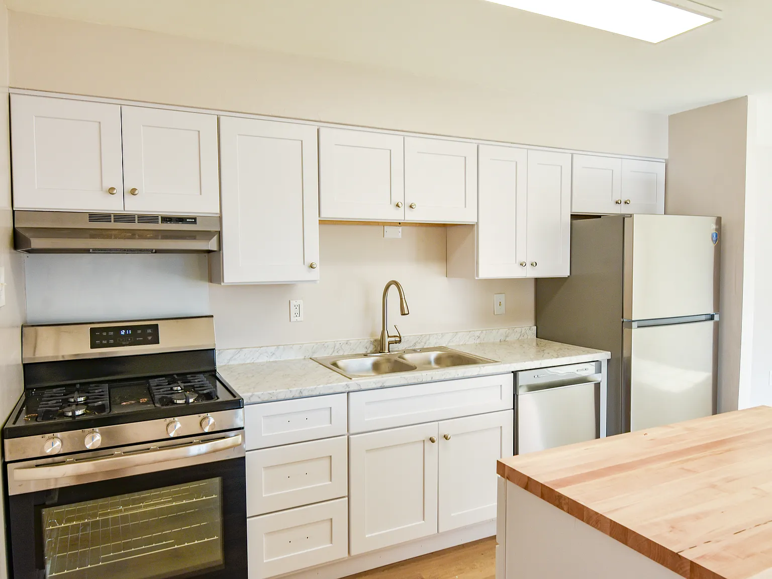 Signal Hill Flats — Photo 1