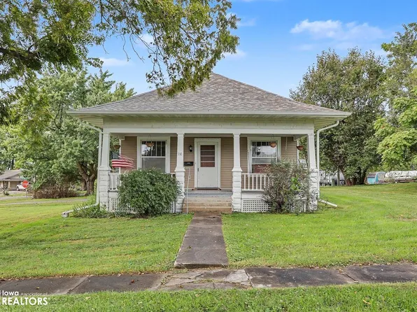 110 S John St, Moravia, IA 52571