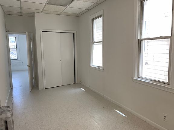 4th image of 685 Newark Ave #4