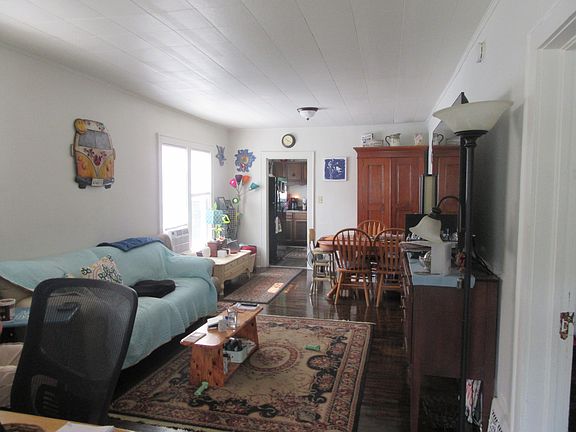 5th image of 747 Young Ave