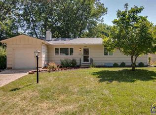 1810 SW Kent Pl, Topeka, KS 66604