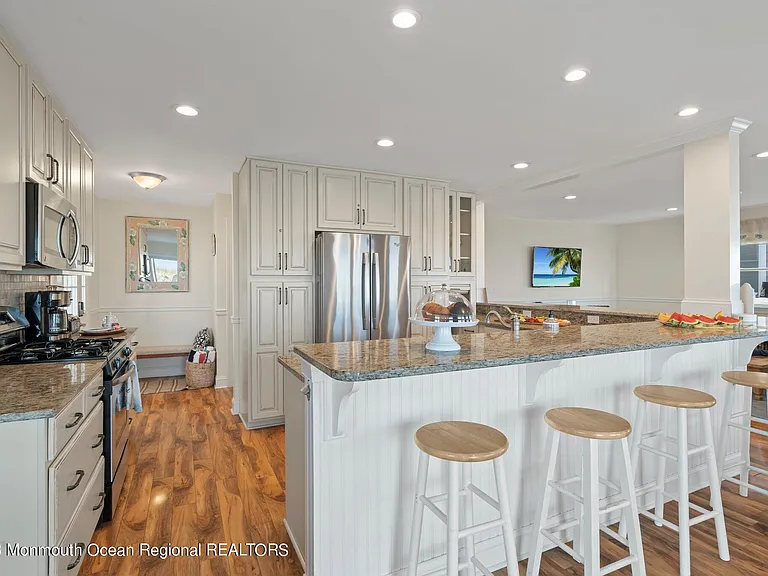 1404 Oceanfront #DOWN — Photo 29