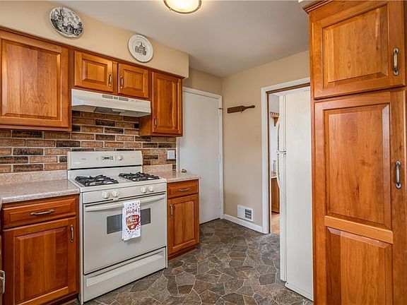 5th image of 41 Pinon Dr