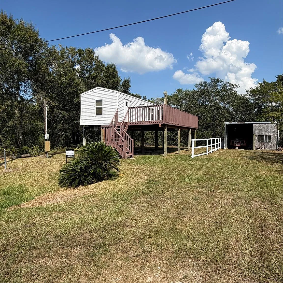 2 bed, 1.0 bath, 412 sqft, $850 — Photo 1