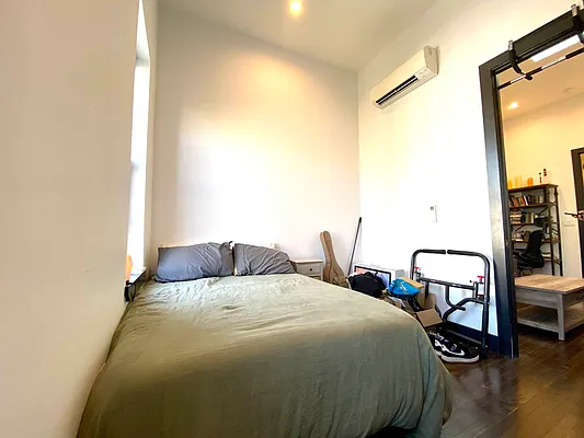 Rented by Compass | media 8