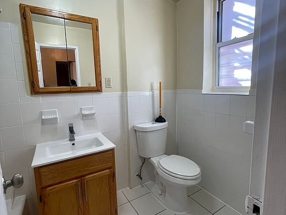 5th image of 14848 88th Ave APT 5B