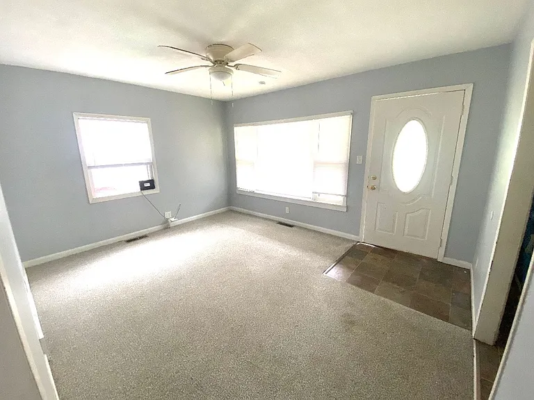 2716 Huntington St — Photo 2