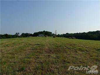 3rd image of 473 Scholl Dr
