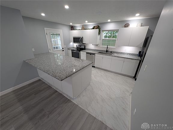4th image of 3283 Claydor Dr