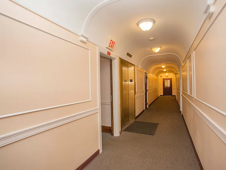127 Highland Ave #11 — Photo 15