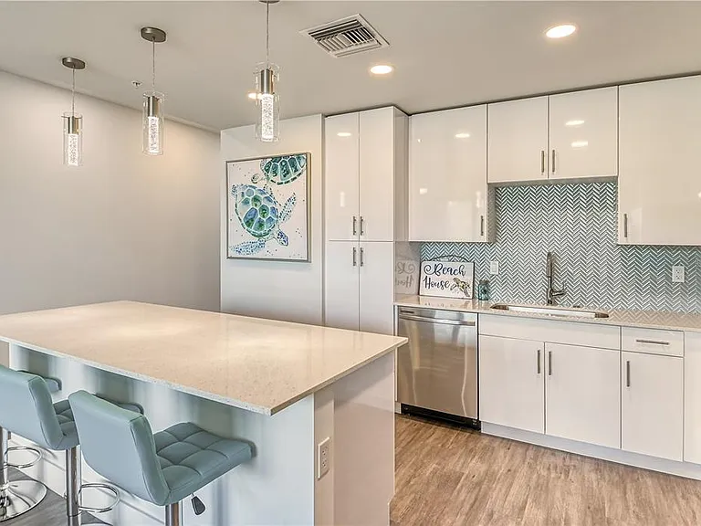 1709 N Tamiami Trl #221 — Photo 10