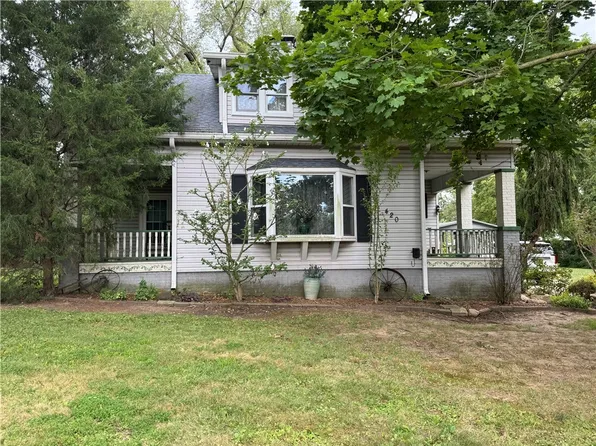 420 E Crawford St, Paris, IL 61944