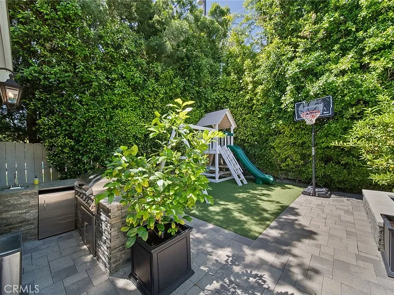 4917 Edgerton Ave — Photo 17