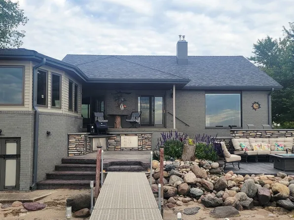 616 Lakeshore Dr, Lakeside, IA 50588