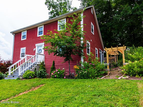 3rd image of 9200 Lakeridge Dr