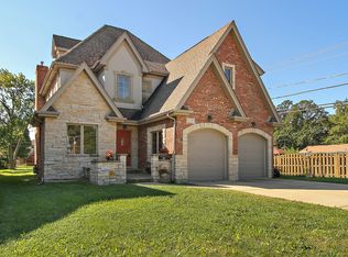 5145 W 82nd St, Burbank, IL
