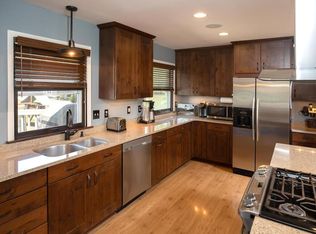 7340 Ridgeway Rd, Golden Valley, MN 55427