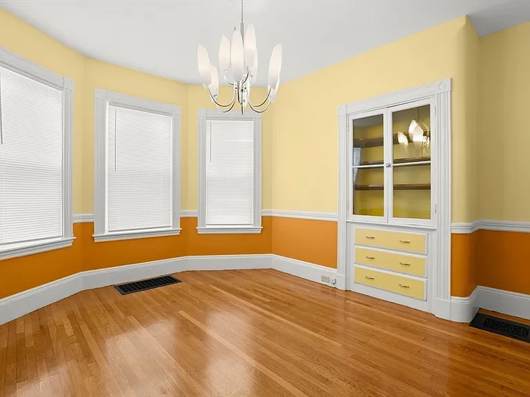 25 Tower St #1 — Photo 12