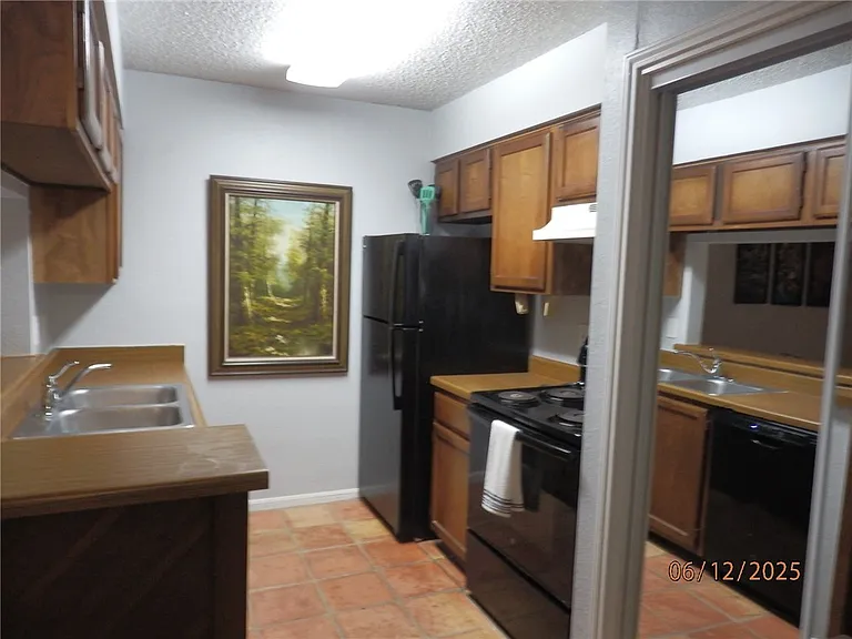 14825 Windward Dr #101 — Photo 5