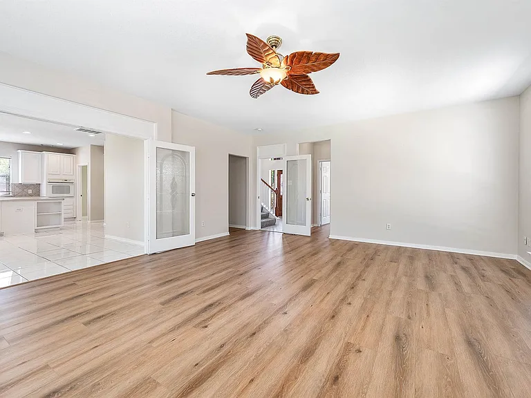 7902 Feather Springs Dr — Photo 13