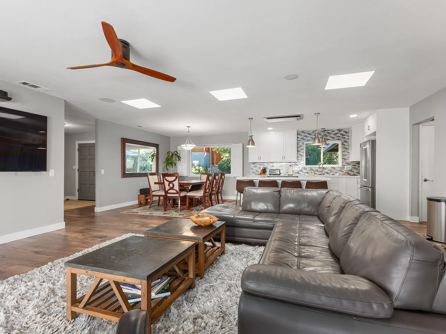 3000 Azahar St — Photo 3