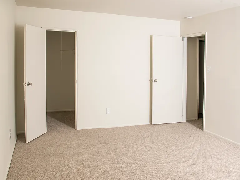 Orchard Hills Apartments — Photo 23