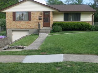3830 Ridgecombe Dr, Cincinnati, OH 45248