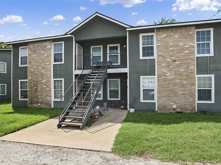 7417 Vintage Hills Dr #D — Photo 1