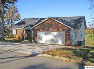 1418 Benjamin Blvd, Sevierville, TN 37876