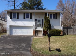 5 Parkland Ave, Scotia, NY 12302