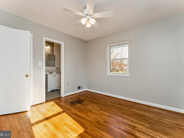 5424 Ferndale St — Photo 28